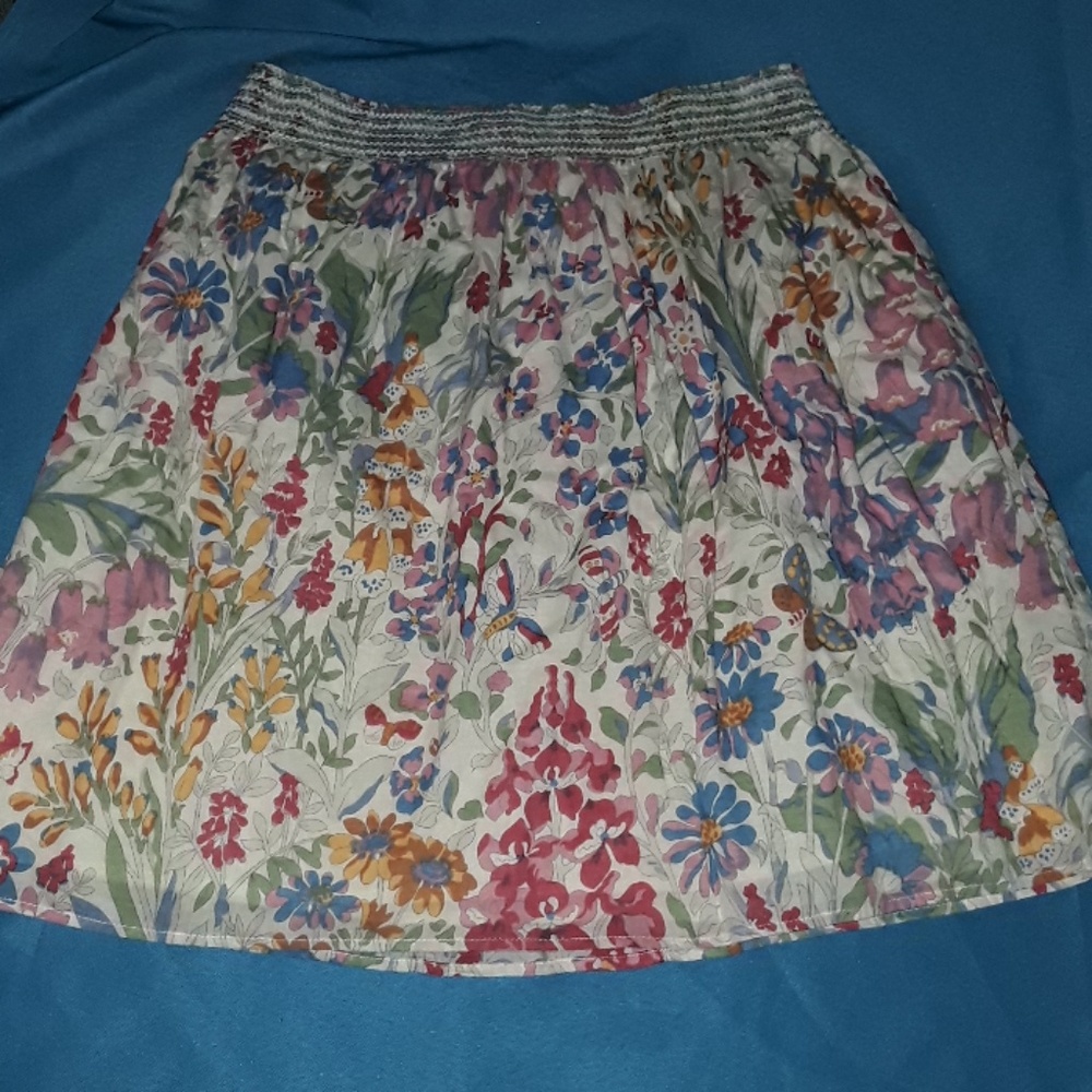 🐙GUC Lux A line Floral Print Skirt- Medium